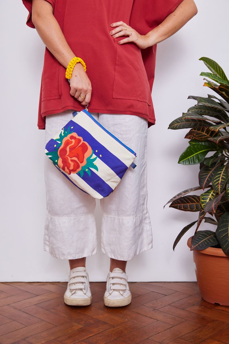 NECESSAIRE_GRANDE_LONA_COM_G_CHAVEIRO_LISTRAS_MIRTILO_CO3142_PAPEL_CRAFT_3