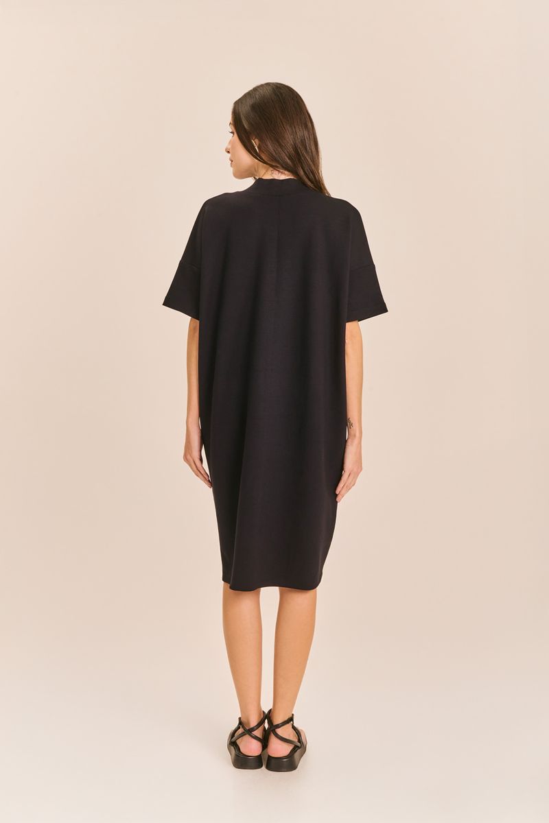 VESTIDO_MALHA_NEO_COM_BOLSOS_E_DETALHE_GOLA_PRETO_-ROU2276_PAPEL_CRAFT_3