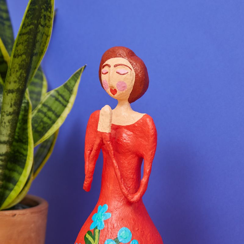 BONECA_PAPEL_MACHE_38_CM_MENINA_GRATIDAO_VA22581_PAPEL_CRAFT_3