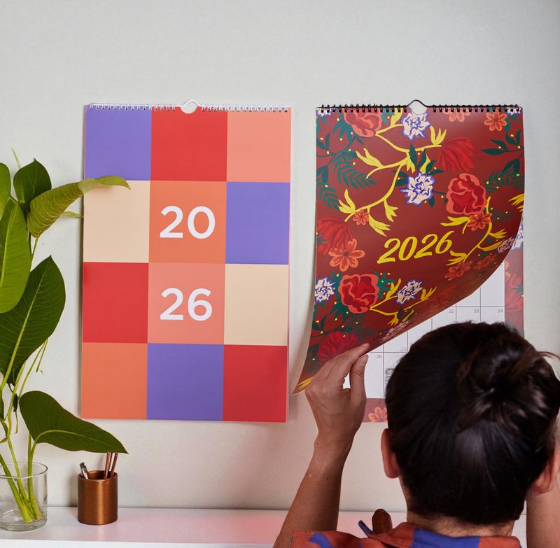 CALENDARIO_DE_PAREDE_GRAFICO_COLORIDO_2026_AG1877_PAPEL_CRAFT_2