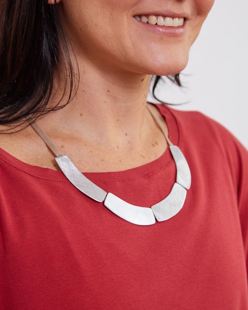 Colar Alumínio e Couro Passeio PRATA FOSCO