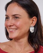 BRINCO_ALUMINIO_E_PEROLA_DOCE_OVAL_AMASSADO_-ROU2323_PAPEL_CRAFT_2