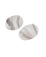 BRINCO_ALUMINIO_E_PEROLA_DOCE_OVAL_AMASSADO_-ROU2323_PAPEL_CRAFT_6