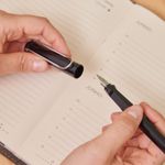 CANETA_SAFARI_TINTEIRO_LAMY_PRETA_AD1842_PAPEL_CRAFT_4