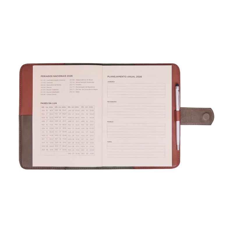 AGENDA_SEMANAL_COURO_LINGUETA_15_5_X_21_COM_CANETA_2026_MOGNO_MILITAR_AG1857_PAPEL_CRAFT_8