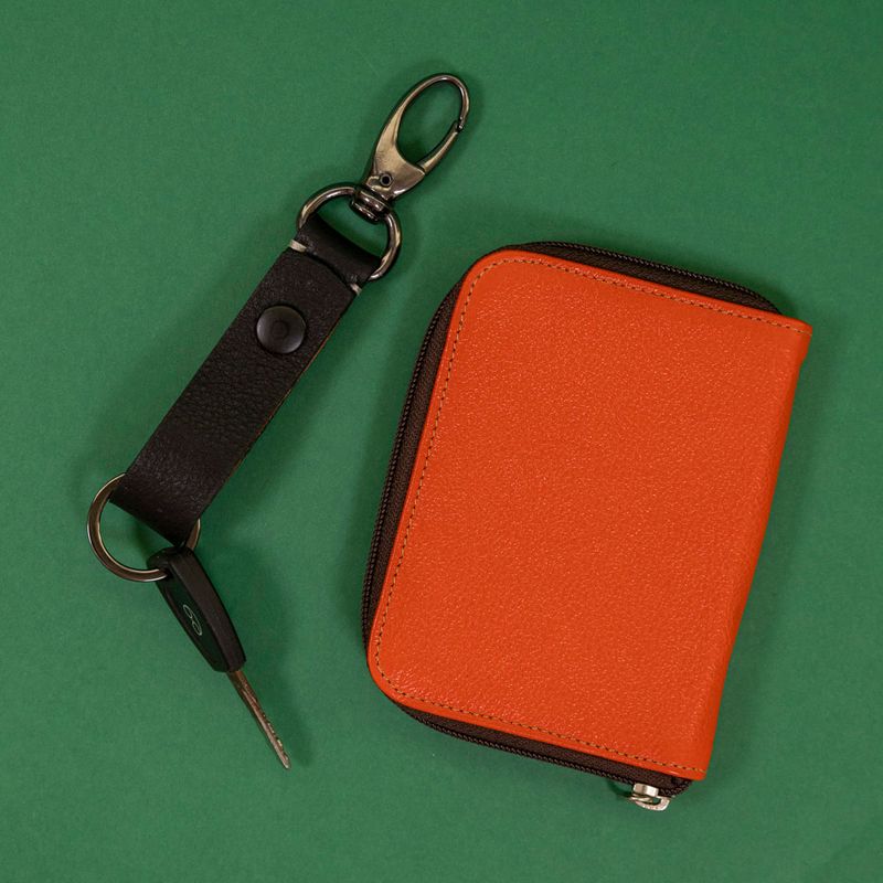 CHAVEIRO_MOSQUETAO_2_CORES_PRETO_CARAMELO_CO2928_PAPEL_CRAFT_3