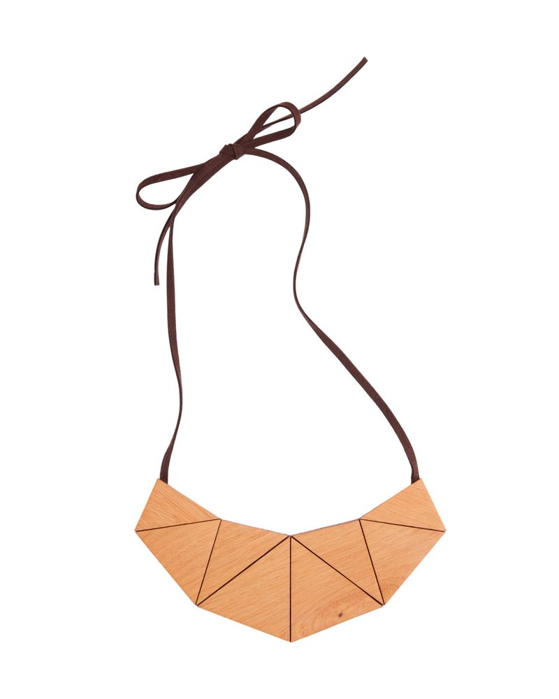 COLAR_MADEIRA_TRIANGULO_ROU2316_PAPEL_CRAFT_3