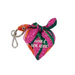 CHAVEIRO_COM_BORDADO_LUXO_E_SER_FELIZ_VA22176_PAPEL_CRAFT_1