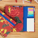 CADERNO_A5_COM_ABA_90_FOLHAS_ESTAMPAS_FLORAL_QUADRI_CA2838_PAPEL_CRAFT_2