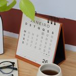 CALENDARIO_MESA_P_CARAMELO_2026_AG1868_PAPEL_CRAFT_3