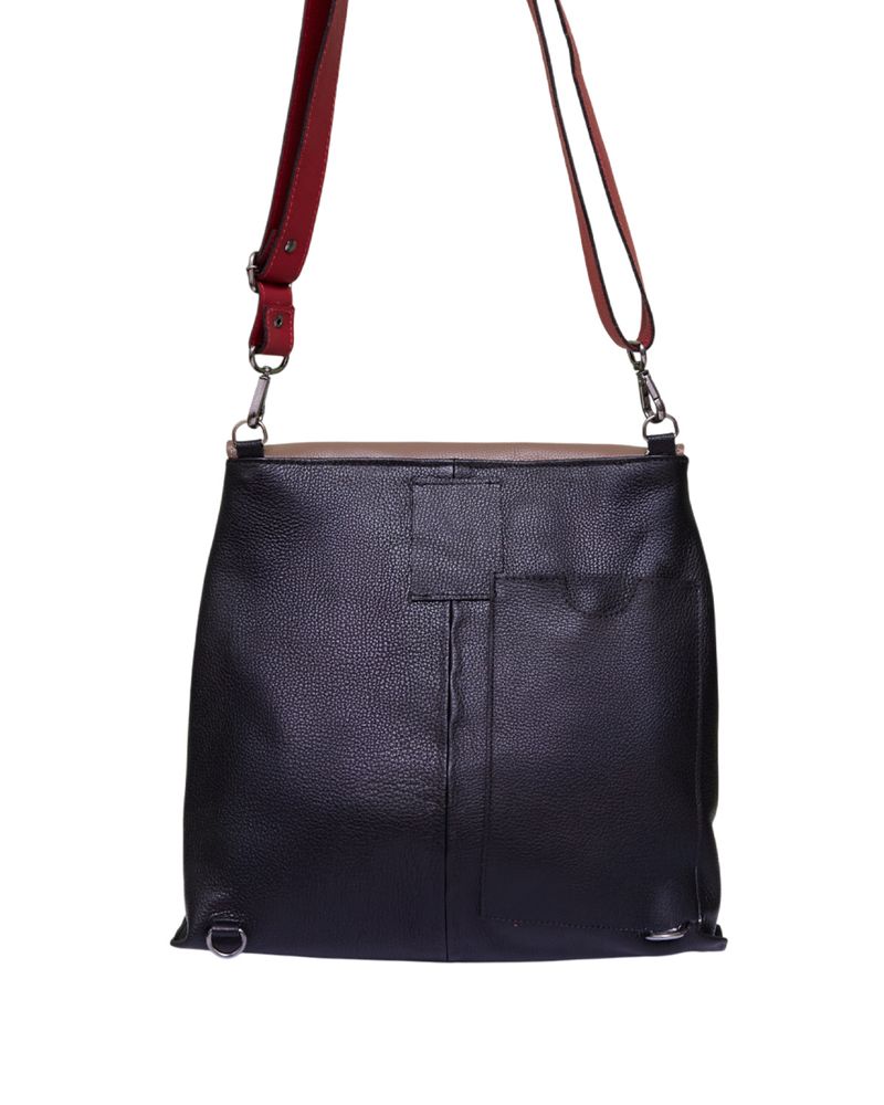 BOLSA_MOCHILA_COURO_TRICOLOR_GRECIA_PRETO_CONCRETOCHILLI_CO3163_PAPEL_CRAFT_4