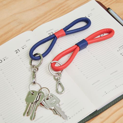 Chaveiro Couro Infinito CARMENE/BIC