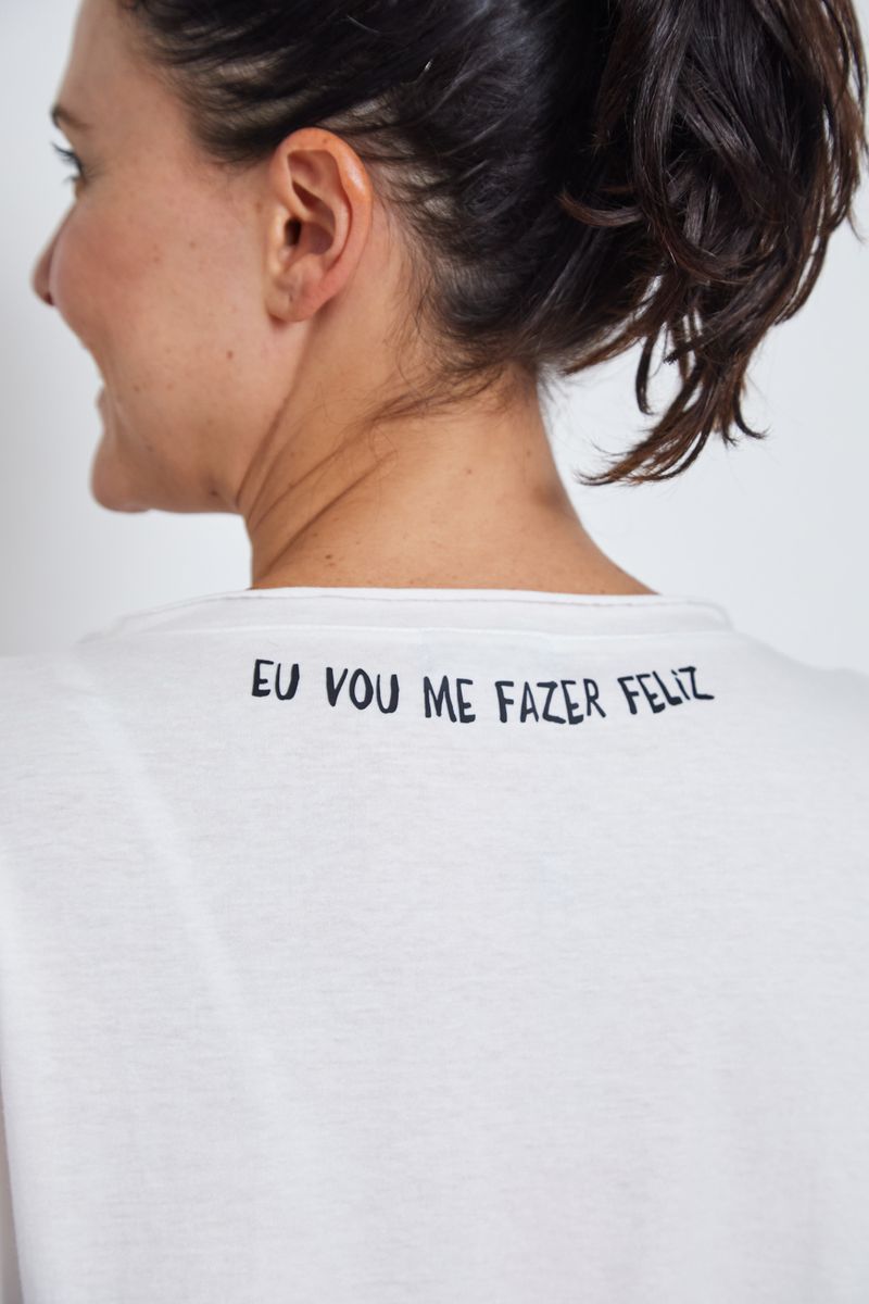 BLUSA_MALHA_SOLTINHA_COM_BOLSO_E_FRASES_FAZER_FELIZ_ROU2325_PAPEL_CRAFT_2