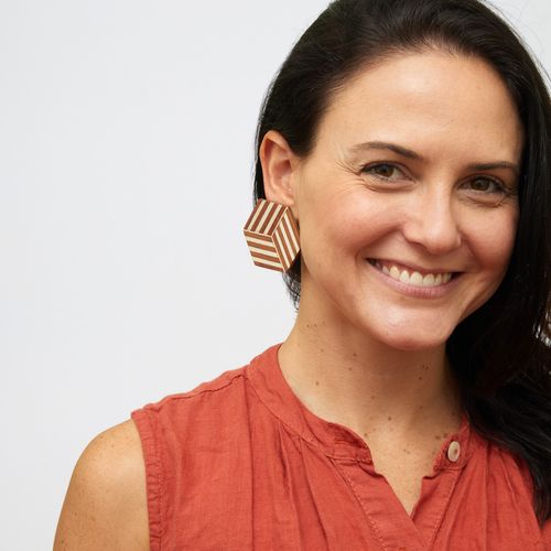 Brinco Marchetaria Cubo MADEIRA C/ BRANCO