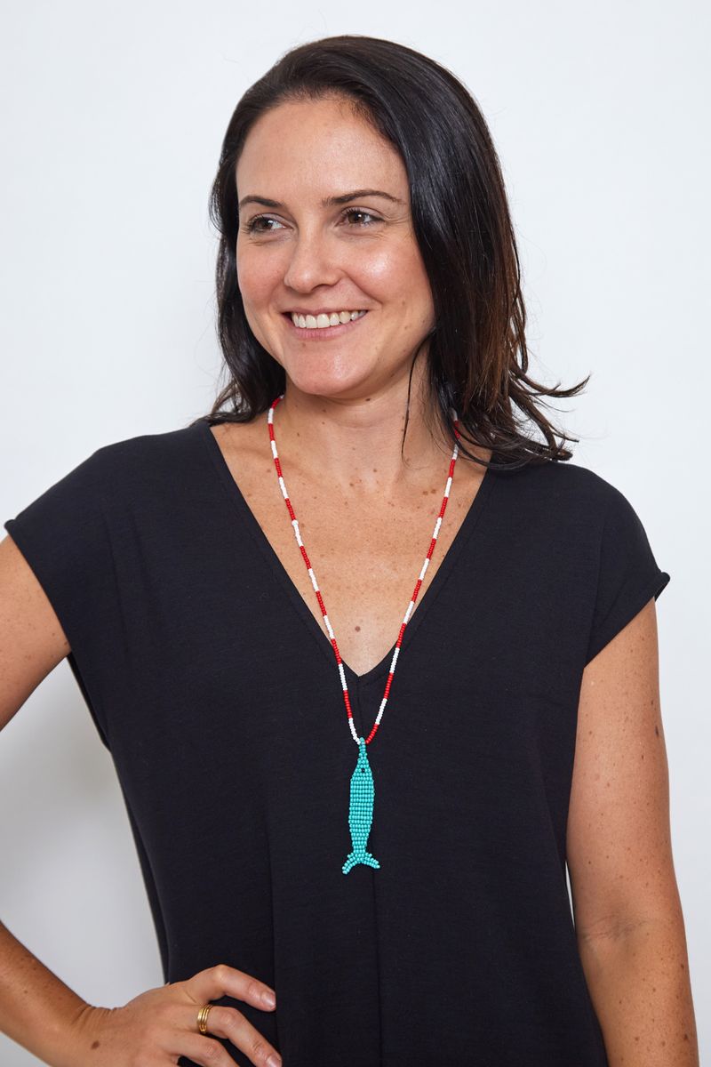 COLAR_MICANGAS_PEIXE_LONGO_TURQUESA_ROU2313_PAPEL_CRAFT_2