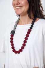 COLAR_BOLAS_SUEDE_VINHO_PRETO_CINZA_ROU2305_PAPEL_CRAFT_1