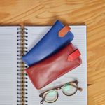 PORTA_OCULOS_LINGUETA_COURO_NAVY_COM_CERAMICA_CO2305_PAPEL_CRAFT_2