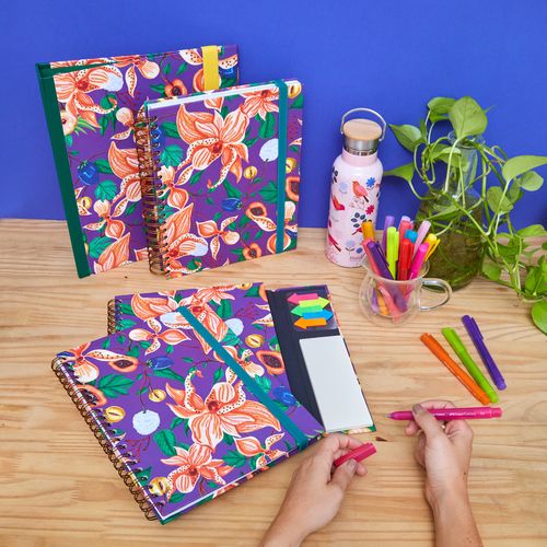 Caderno Universitário A4 180 Folhas
FLORAL FRUTA