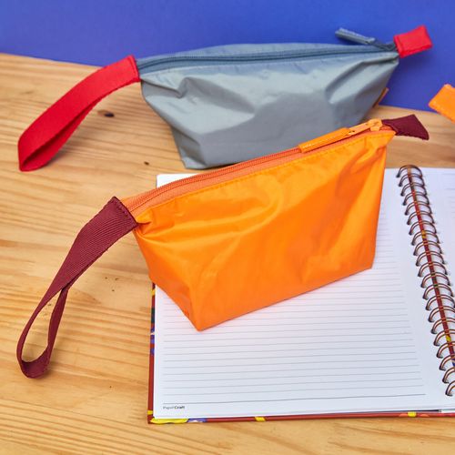 Necessaire Nylon Meia Lua LARANJA/VINHO