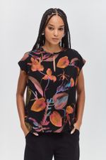 BLUSA_ESTAMPADA_FENDA_BOTAO_FRENTE_AQUAFLORA_ROU2329_PAPEL_CRAFT_1