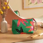 NECESSAIRE_TRIANGULO_P_MAES_2026_FLORAL_AMOR_VERDE_CO3082_PAPEL_CRAFT_2