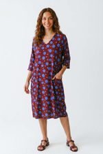 VESTIDO_ESTAMPADO_DECOTE_V_E_BOLSOS_POA_GOUACHE_ROU2351_PAPEL_CRAFT_1