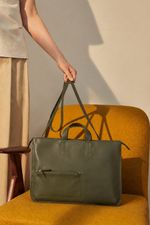 BOLSA_COURO_LAPTOP_COM_BOLSO_VERDE_CO3190_PAPEL_CRAFT_3