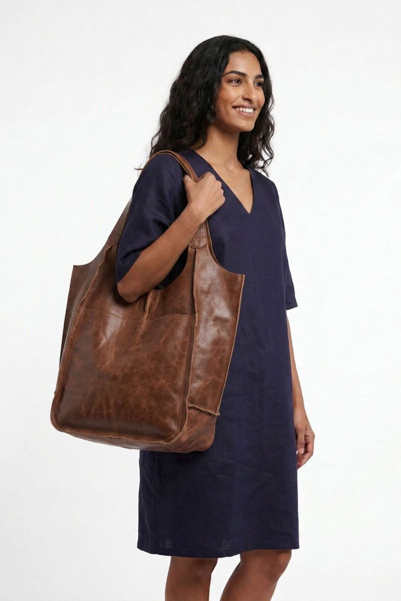 BOLSA_COURO_RECORTES_CAMEL_CO3189_PAPEL_CRAFT_2