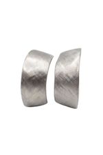 BRINCO_ALUMINIO_MINIMALISTA_CURVO_ROU2364_PAPEL_CRAFT_2