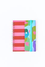 CADERNO_A5_COM_ABA_90FOLHAS_ESTAMPAS_LISTRAS_VERAO_CA2838_PAPEL_CRAFT_1