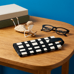 PORTA_OCULOS_LONA_DUPLO_LINGUETA_COURO_XADREZ_GIZ_PRETO_CO3157_PAPEL_CRAFT_2