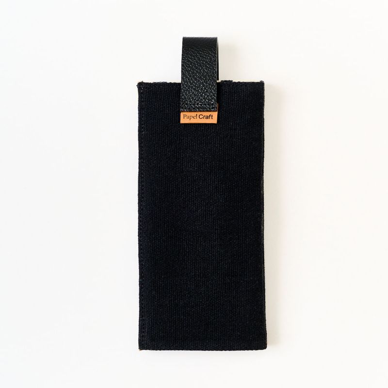 PORTA_OCULOS_LONA_DUPLO_LINGUETA_COURO_XADREZ_GIZ_PRETO_CO3157_PAPEL_CRAFT_5